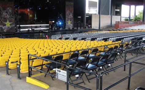 Credit Union 1 Amphitheatre Tickets & Schedule .